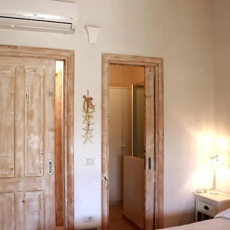 Mirella Villa