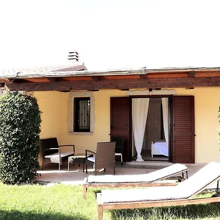 Mirella Villa